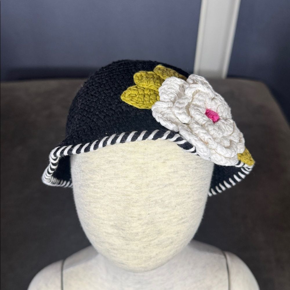 Daisy Baby Black Crocheted Sun Hat Layered Flower 100% Cotton 6-12 months NEW